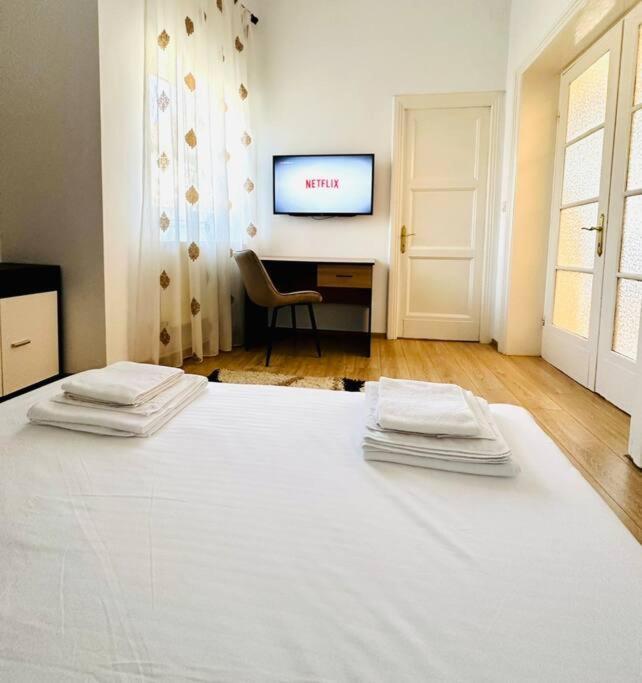 Cozy 1br Apartment•central•quiet Appartamento Bucarest